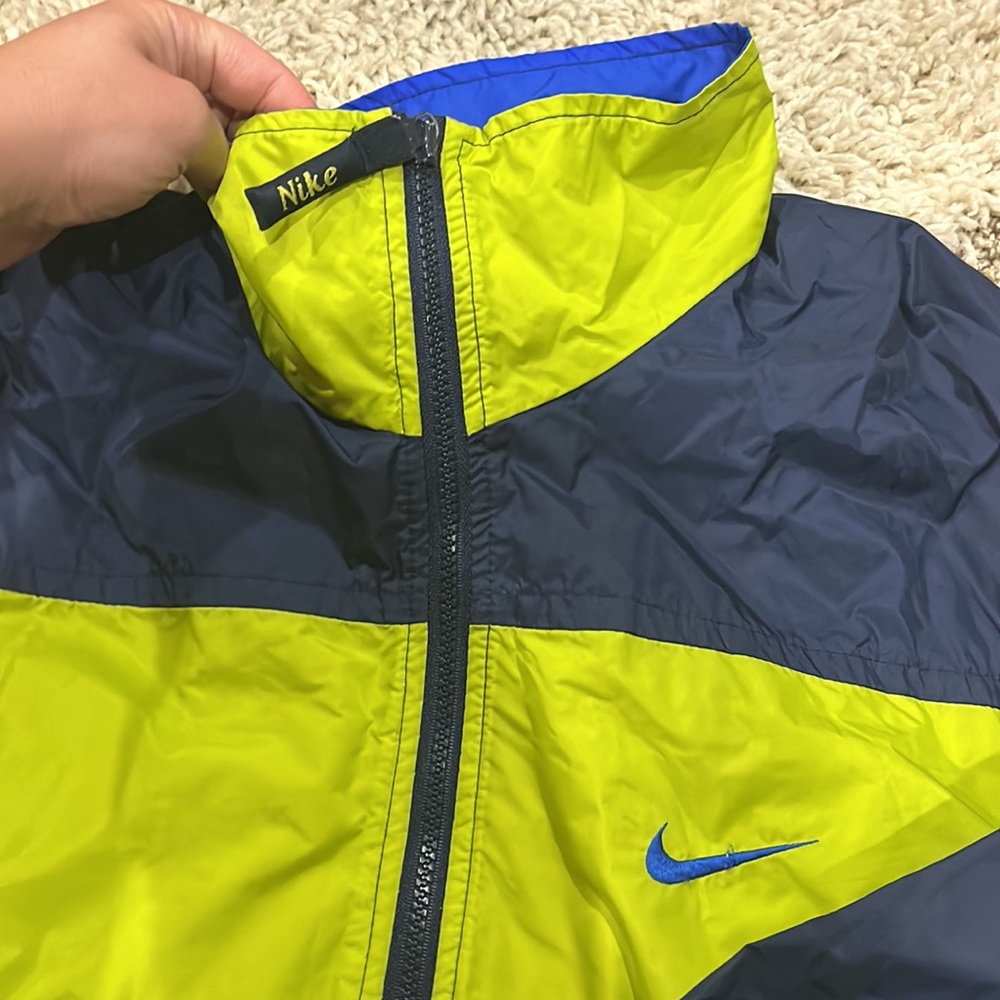 Vintage nike lime wind breaker